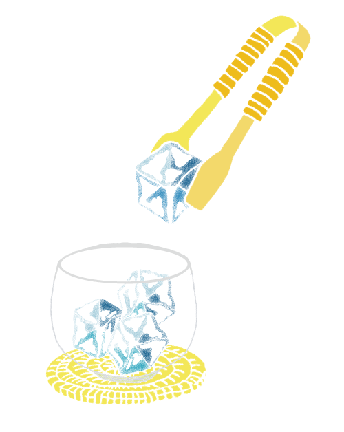 厚手のグラス等にウイスキー等のオンザロックを作る容量で氷を数個淹れてください。